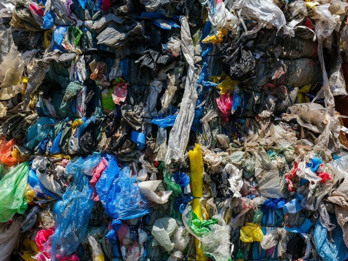 Fabric Innovations in Polyester Recycling | maake